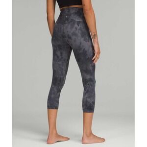 131 Lululemon Align Crop 21"